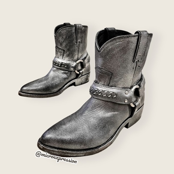 $429 Frye Billy Metallic Silver Chain Black Leather Cowboy Motorcycle Ankle Boot - Picture 12 of 16
